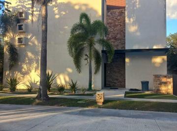 Casa · 550m² · 4 Recámaras · 4 Estacionamientos · Casa en Renta en El Yucatán Country Club Privada Cutzam