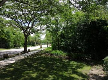 Terreno / Lote · 1400m² · Terreno en Venta en Xtakay, Yucatán Country Club