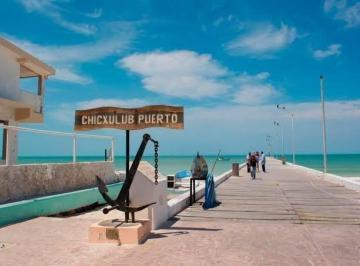 Terreno / Lote · 400m² · Terreno en Venta en Chicxulub Puerto, Yucatán