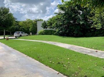 Terreno / Lote · 816m² · Terreno en Venta en Tumin Dentro del Yucatán Country Club