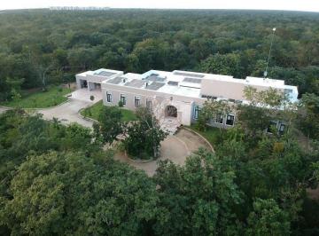 Casa · 700m² · 4 Recámaras · 9 Estacionamientos · Casa en Venta en Puerta del Mayab, Mérida Yucatán