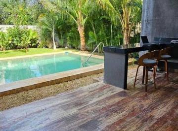 Casa · 316m² · 4 Recámaras · 3 Estacionamientos · Casa en Venta, Privada Oasis, Yucatán Country Club