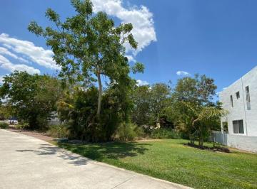 Terreno / Lote · 189m² · Terreno en Altozano en Esquina