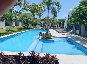 Casa de 3 habitaciones, Xochitepec · Casa con Alberca y Canchas Deportivas, Excelentes Amenidades