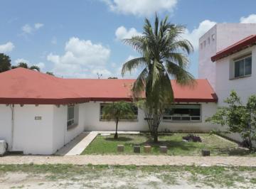 Terreno / Lote · 8886m² · Terreno con Bodega y Oficinas en Venta Ubicación Estratégica Logística Cancún