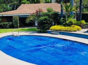 Casa · 250m² · 4 Recámaras · 4 Estacionamientos · Casa en Privada en Vista Hermosa Cuernavaca - Maz - 2412 - Cp