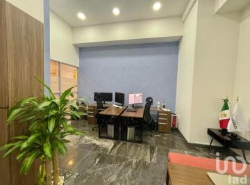Oficina · 36m² · 1 Recámara · 1 Estacionamiento · Venta de Consiltorio en Periferico 3580