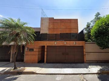 Casa de 4 habitaciones, Coyoacán · ¡Bonito Inmueble en Rematebancario, Aprovecha y Llevatelo a un Bajo Costo!
