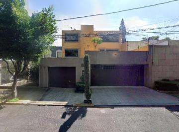 Casa · 457m² · 5 Recámaras · 3 Estacionamientos · ¡Bonito Inmueble en Rematebancario, Aprovecha y Llevatelo a un Bajo Costo!