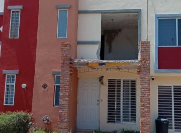 Casa de 3 habitaciones, Zapopan · Casa en Venta en Amaranto Residencial