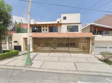 Casa de 5 habitaciones, Naucalpan de Juárez · ¡Excelente y Hermosa Casa en Remate Bancario!