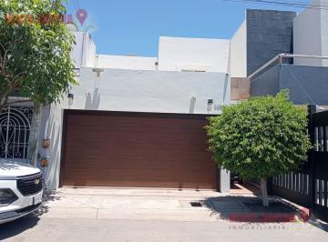 Casa · 3 Recámaras · 2 Estacionamientos · Casa en Fraccionamiento Villas del Rio Elite