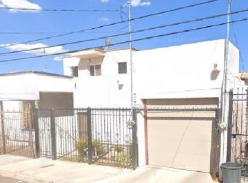 Casa de 3 habitaciones, Chihuahua · Casa en Venta en Los Pinos, Chihuahua, Chih.