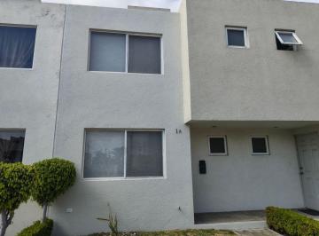 Casa en condominio de 3 habitaciones, Cuautlancingo · Amplia Casa en Renta Fracc. Los Laureles