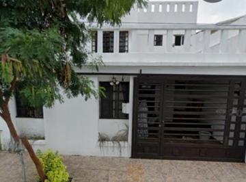 Casa de 4 habitaciones, Guadalupe · Casa en Venta en Rincón de La Primavera (Zona Contry)