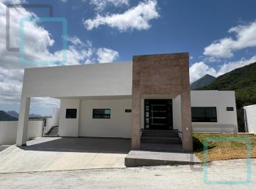 Casa · 593m² · 3 Recámaras · 3 Estacionamientos · Casa en Venta Jardines de Valle Alto Zona Carretera Nacional Monterrey