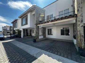 Casa · 260m² · 3 Recámaras · 3 Estacionamientos · Casa en San Mateo Atenco
