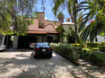 Casa de 3 habitaciones, Corregidora · Casa La Hacienda en Renta Balvanera Corregidora