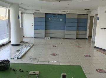Local comercial · 900m² · 15 Estacionamientos · Local en Renta La Florida Frente a Las Torres