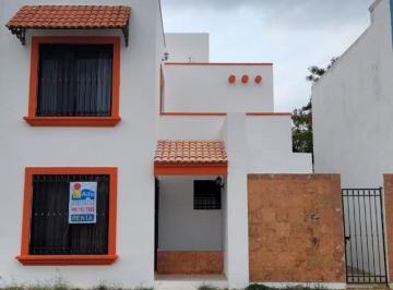 Casa · 110m² · 2 Recámaras · 1 Estacionamiento · Casa en Renta Amueblada en Santa Fe, Mérida, Yucatán.