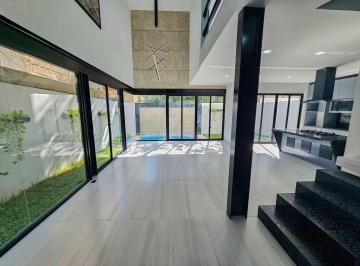 28cdd4863c624d150d3a1c885405dbb5a3343d4a4a423a2b2d7017292774e7a1 · Casa · Vía Cumbres · Huayacan · 4 Recámaras · Roof Garden