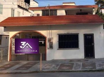Casa · 307m² · 5 Recámaras · Casa en Unidad Nacional