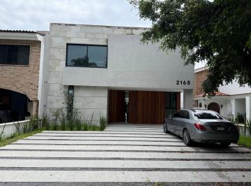 Casa de 4 habitaciones, Zapopan · Casa en Venta Valle Real