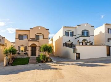 Casa de 3 habitaciones, Ensenada · Casa en Venta Colinas del Sauzal Ensenada.