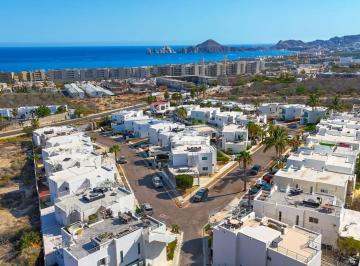 Casa de 3 habitaciones, Los Cabos · Casa 3 Recámaras con Azotea y Vista Al Mar en Vistana del Cabo (El Tezal) – 120 m²