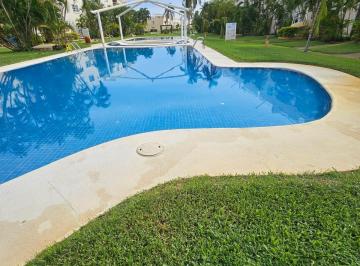 Departamento de 2 habitaciones, Acapulco de Juárez · Fracc. Puente del Mar Depto. 1n 2 Rec,1 Baño con Alberca y Estacionamiento a Unos Pasos de La Playa