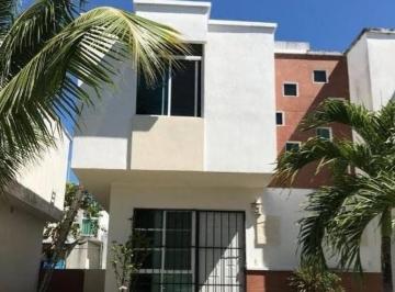 Casa en condominio de 3 habitaciones, Solidaridad · Casa con 100 m² de Terreno, 3 Recámaras en Venta en Playa del Carmen
