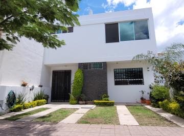 Casa de 4 habitaciones, San Juan del Río · Casa en Venta. Fracc. Bosques de San Juan, San Juan del Río, Qro.