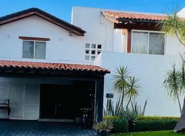 Casa · 290m² · Casa Lomas del Campanario