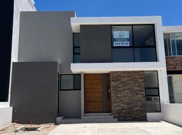 Casa de 3 habitaciones, Querétaro · Venta Casa en Juriquilla Opción de Recamara en Pb
