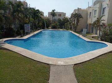 Villa de 3 habitaciones, Acapulco de Juárez · Fracc. Puente del Mar Villa 4 Recamaras 2.5 Baños con Alberca y Roof Garden. a Unos Pasos de La Playa