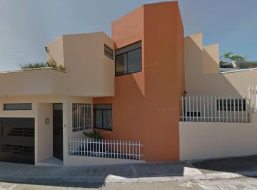 Casa de 4 habitaciones, Xalapa · Casa en Xalapa Vercruz de Garantia Bancaria, en Zona de Alta Plusvalia
