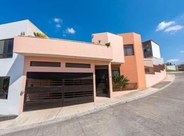 Casa de 4 habitaciones, Xalapa · Casa en Xalapa Vercruz de Garantia Bancaria, en Zona de Alta Plusvalía