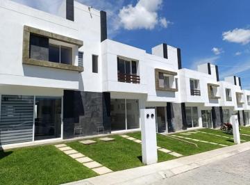 Casa en condominio · 81m² · 3 Recámaras · 1 Estacionamiento · PH - Centro Jiutepec