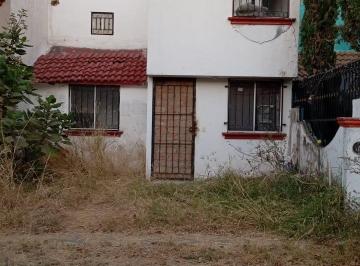 Casa de 3 habitaciones, Tlajomulco de Zúñiga · Casa en Venta en El Paraíso, Tlajomulco