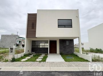 Casa · 180m² · 3 Recámaras · 2 Estacionamientos · Se Vende Casa Nueva en Fraccionamiento Residencial Explanada Sur, en Pachuca, Hidalgo