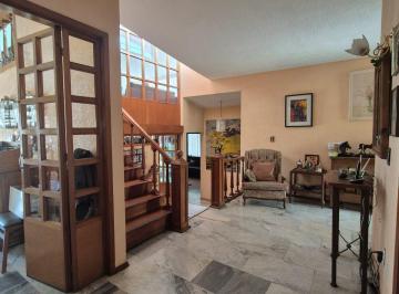 Casa de 3 habitaciones, Toluca · Casa con 3 Recámaras en Venta, Moderna de La Cruz, 420 m² Terreno