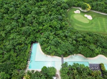 Departamento · 150m² · 2 Recámaras · 1 Estacionamiento · Venta Departamento Amueblado en Planta Baja con Alberca Privada Playa del Carmen