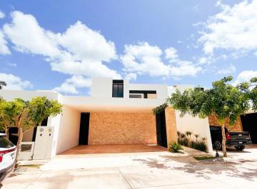 Casa de 4 habitaciones, Mérida · Casa de Lujo con 4 Recamaras y Alberca, en Privada Temozon Norte, Mérida