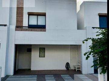 Casa · 122m² · 3 Recámaras · 2 Estacionamientos · Casa en Palmilla Grand Residencial