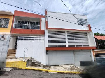 Casa · 364m² · 4 Recámaras · 2 Estacionamientos · Casa en Venta en Revolución Boca del Río Veracruz