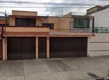 Casa de 4 habitaciones, Venustiano Carranza · Venta de Casa en Jardin Balbuena, Venustiano Carranza, Cdmx.
