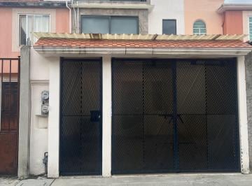 Casa de 3 habitaciones, Cuautitlán Izcalli · Casa en Venta en Cofradia San Miguel III