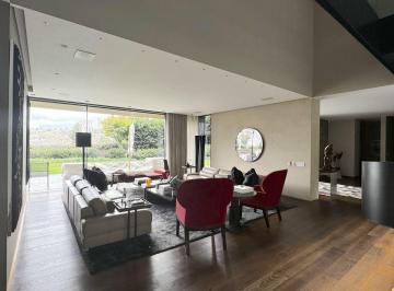 Casa de 4 habitaciones, Cuajimalpa de Morelos · Casa en Venta en Club de Golf Bosques de Santa Fe | 911 m²