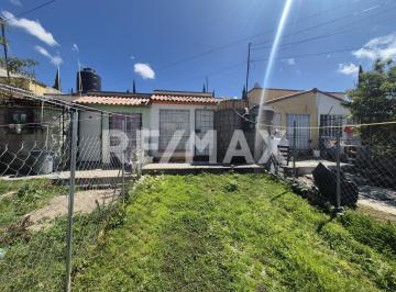 Casa · 33m² · 1 Recámara · 1 Estacionamiento · Excelente Oportunidad, Venta de Casa Sola - (4)