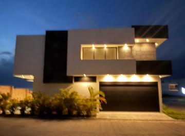 Casa · 256m² · 3 Recámaras · 2 Estacionamientos · Casa en Venta Punta Tiburón Alvarado Veracruz Riviera Veracruzana